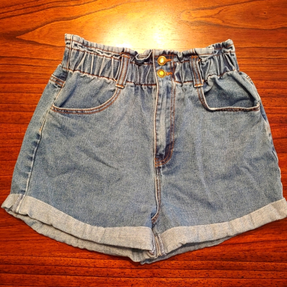 High Gathered Waist Denim Shorts